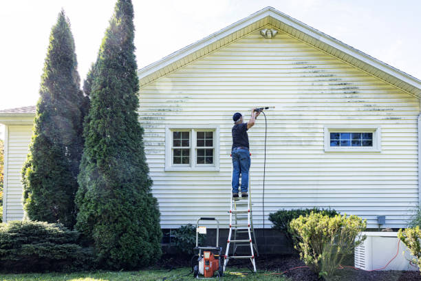Best Commercial Pressure Washing  in Leesburg, FL
